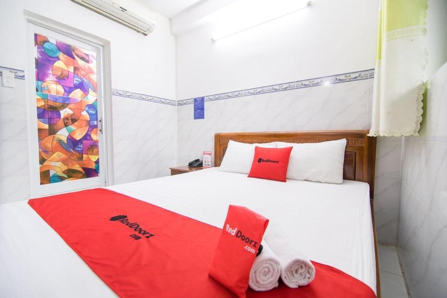 Hotel Reddoorz Hoang Tuan Ho-Chi-Minh-Stadt Exterior foto